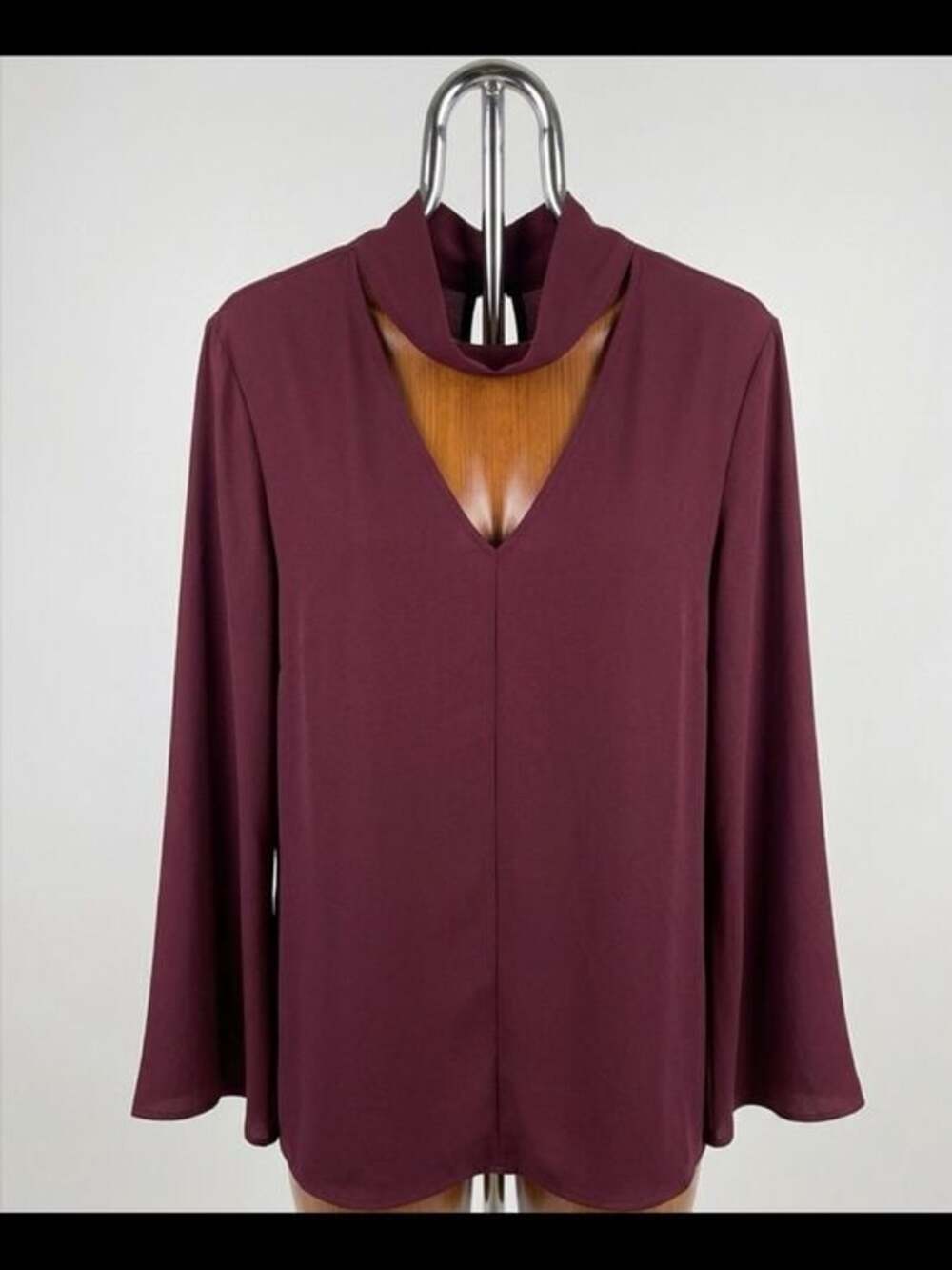 Trouve Wine V-Neck Choker bell Sleeve top